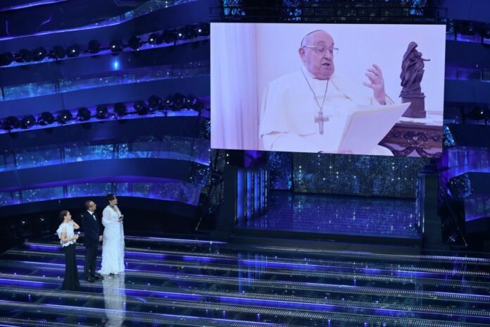 Sanremo, 75° Festival della Canzone Italiana 2025 - Prima Serata. I Conduttori